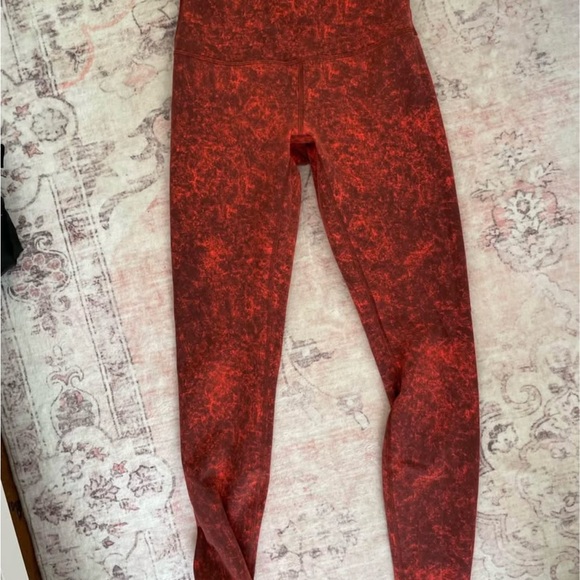 Lululemon Wunder Train Leggings - Picture 1 of 2